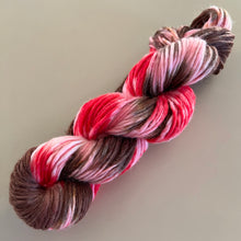 Load image into Gallery viewer, OOAK Variant of Sugar (Trial 2) Hand Dyed Merino Wool and Camel Worsted Yarn