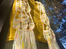 Load image into Gallery viewer, Happy (Hot Air Balloon) Scarf Crochet Pattern - One Hank Wonder
