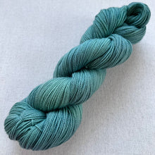 Load image into Gallery viewer, OOAK Variant (Trial 11) of the wind was blowing - Hand Dyed Merino Wool & Recycled Nylon Superwash Yarn
