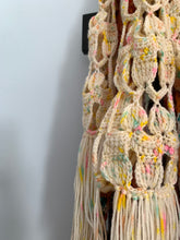 Load image into Gallery viewer, Happy (Hot Air Balloon) Scarf Crochet Pattern - One Hank Wonder