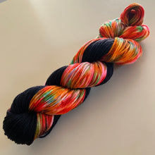 Load image into Gallery viewer, Hiiiiiii Hand Dyed Superwash 100% Merino Wool Worsted Yarn