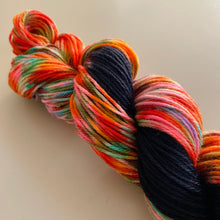 Load image into Gallery viewer, Hiiiiiii Hand Dyed Superwash 100% Merino Wool Worsted Yarn