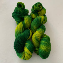 Load image into Gallery viewer, Gaal Leaves Synnax - Hand Dyed Superwash 100% Bluefaced Leicester Sock Yarn