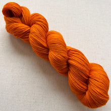 Load image into Gallery viewer, OOAK Variant (Trial 8) of Great Pumpkin Waltz Hand Dyed Merino Wool &amp; Recycled Nylon Superwash Yarn
