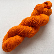 Load image into Gallery viewer, OOAK Variant (Trial 8) of Great Pumpkin Waltz Hand Dyed Merino Wool &amp; Recycled Nylon Superwash Yarn
