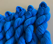 Load image into Gallery viewer, Deep End - Hand Dyed Merino Wool &amp; Nylon Superwash Yarn
