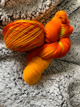 Load image into Gallery viewer, Muma Said Hand Dyed Superwash Merino Wool &amp; Nylon Sock Yarn
