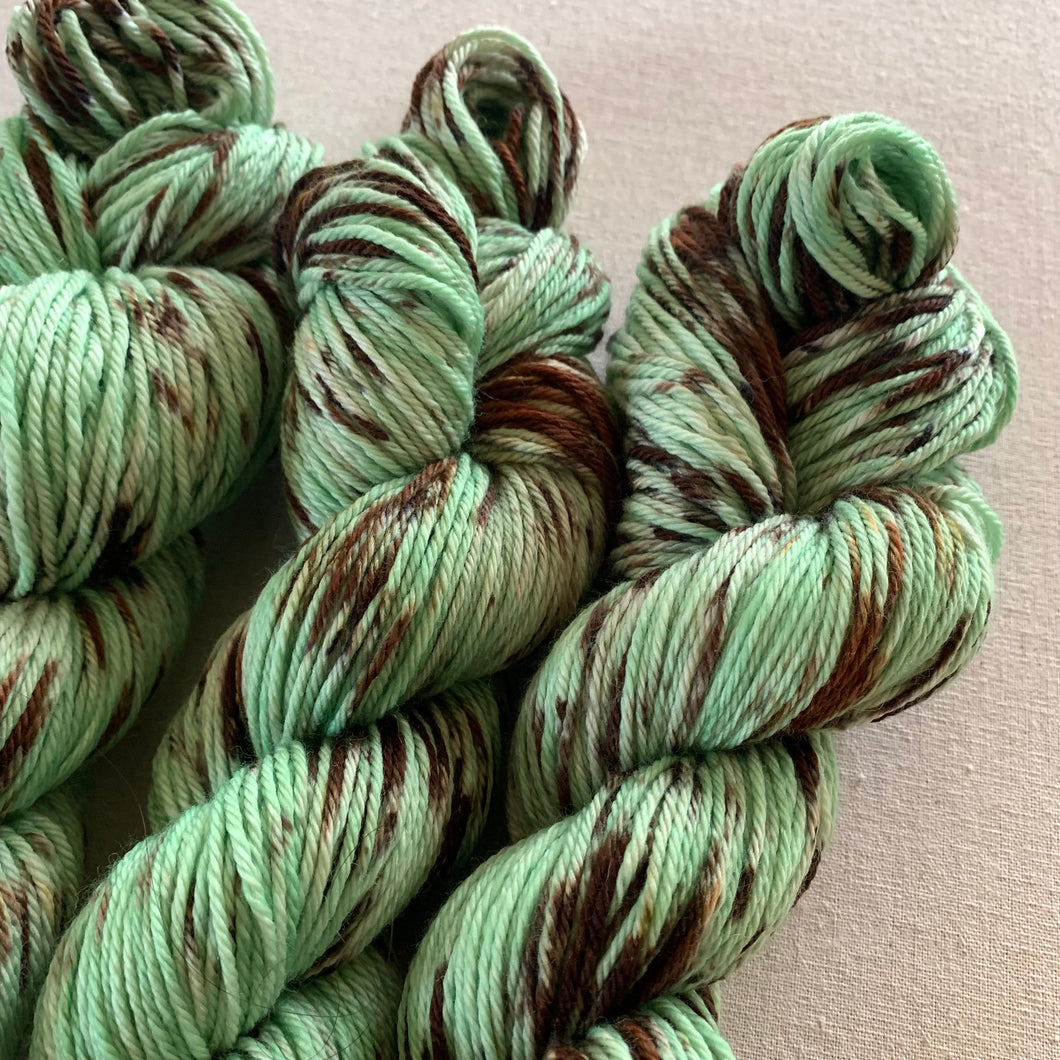 Melting (Mint Chocolate Chip Ice Cream) - Extra Chocolate Version - Hand Dyed Superwash 100% Merino Wool Worsted Yarn